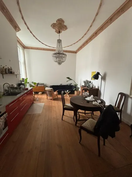 Schöne Altbauwohnung zur Übernahme 01.08.206  | Suche Nachmieter — photo 1
